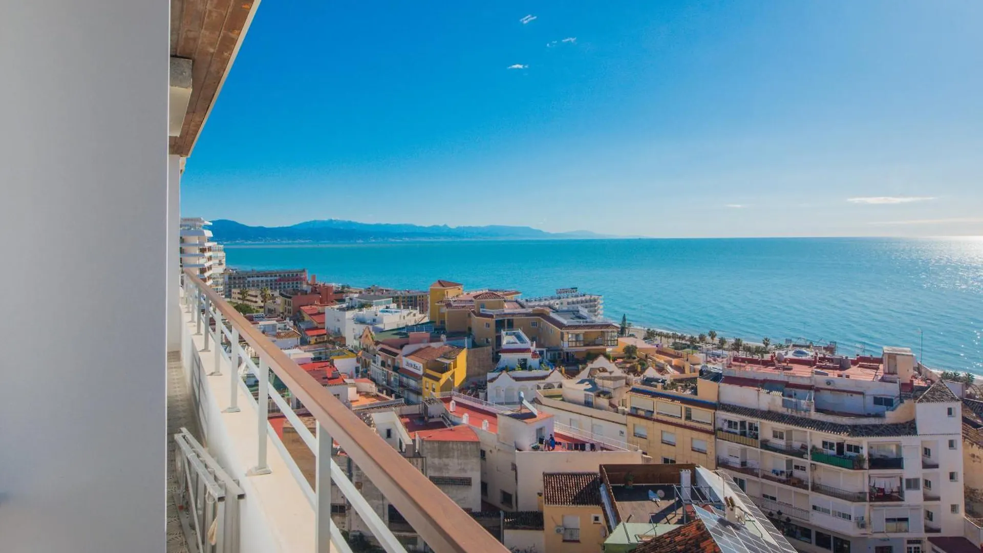 Daire Stunning Seaviews Close To Beach Torremolinos